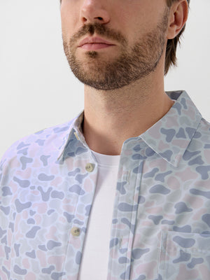 Camisa de verano con estampado elegante