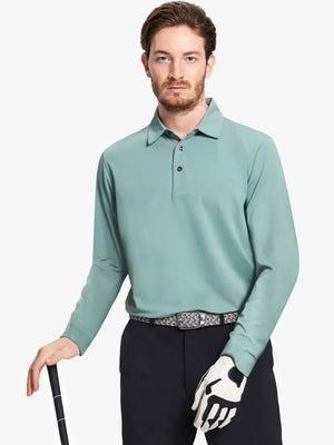Model wearing the beryl green long sleeve pique polo, holding a golf club, showcasing its sleek design.

中文:
