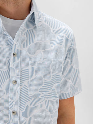 Camisa de verano con estampado elegante